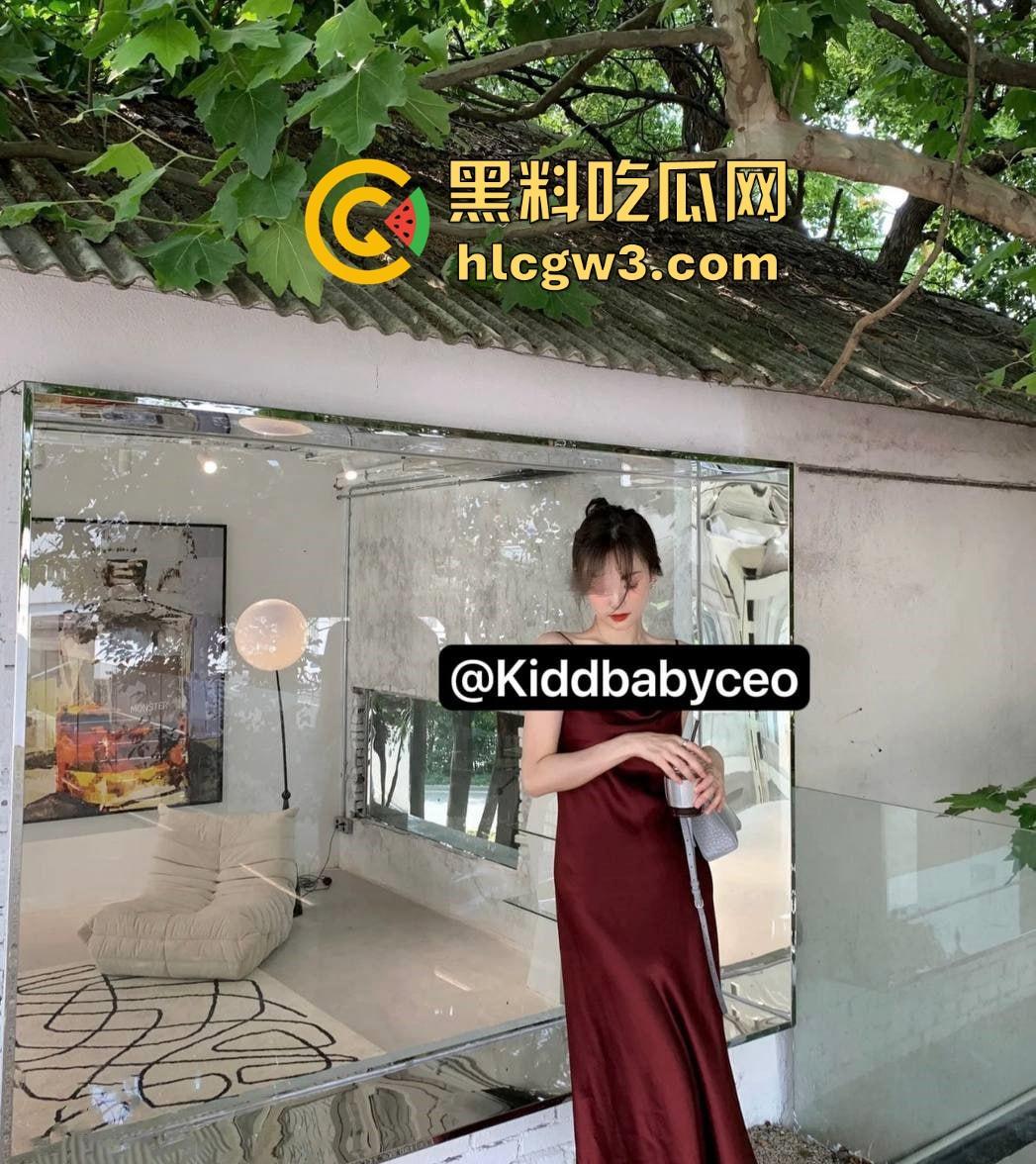 小红书约啪大神『LoKj527』疯狂采花记!大学生白领无一幸免,全程高能花式肏玩,简直是床技天花板!-13