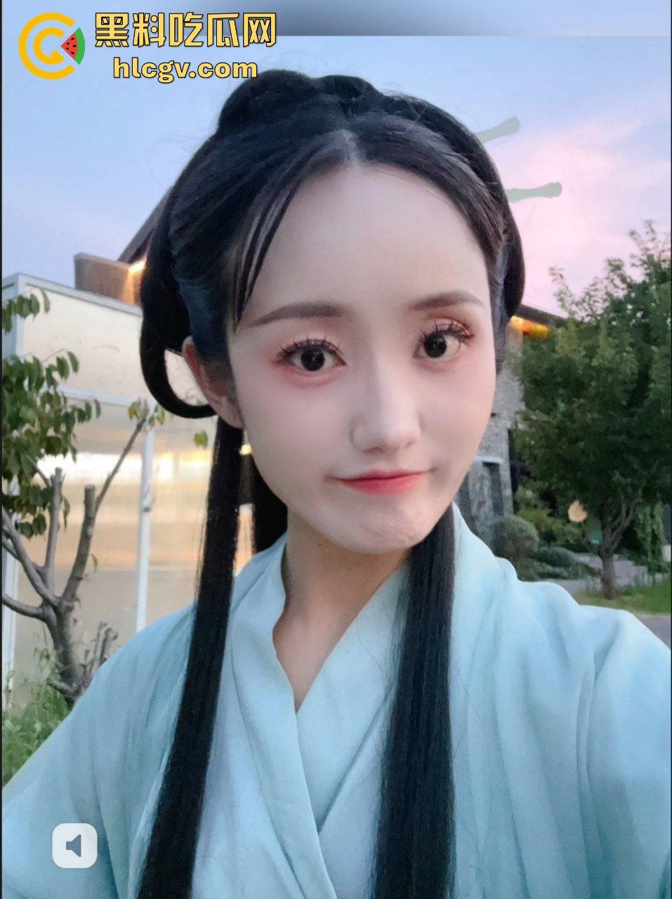 剧本杀邂逅极品汉服爱好者【李宜贞】!酒店调教骚到飞起,各种羞辱竟然越玩越爽!-1