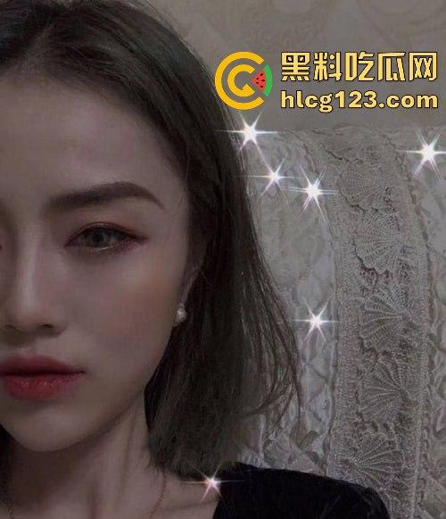 江苏化妆品公司财务员钱思思酒店偷欢！黑丝玉足被物流男同事无套抽插姿势百变！-2