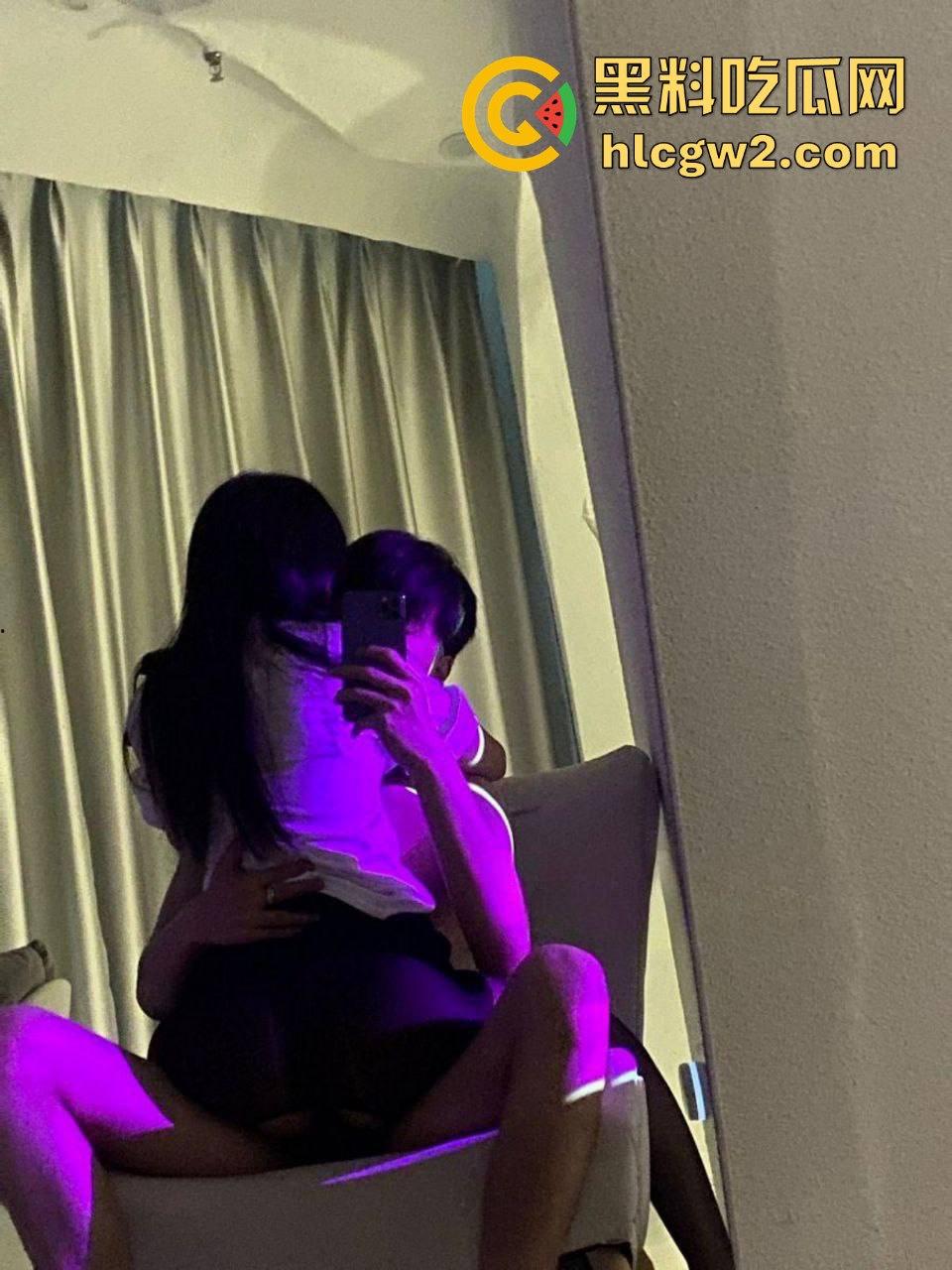 小美女【方雪儿】乖巧听话成大佬小母狗！制服口交、眼罩蒙住被各种姿势爆插嫩穴，骚到舒服死！-1