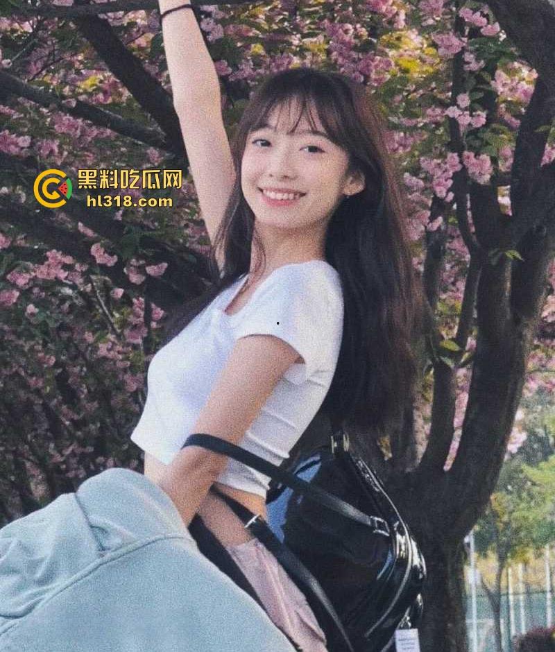 暨南大学大一学生【林晓冬】清纯学妹性爱上瘾,恋爱期间多次约炮出轨被男友发现,怒将私拍曝光报复!-1