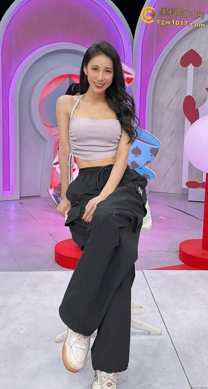 IG高颜值极品网美【喬歆】与前男友早期自拍性爱视频外流，卫生间激战大屌无套中出，娇喘呻吟魅惑人心！-3