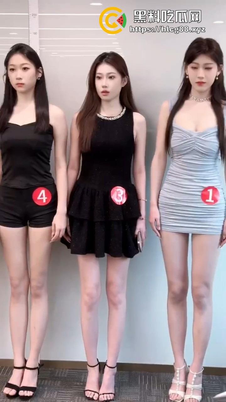 上海车展车模面试操场，美逼挑花眼，选上身价3K硬操起步，白天晚上双份爽，选不上就擦边卖逼！-1