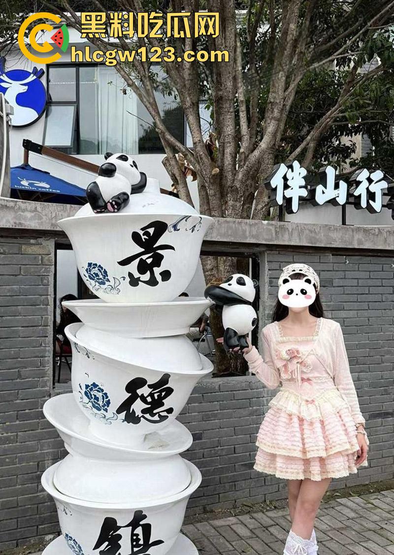 巨乳清纯学妹梁梦樱，江西理工大学嫩妹尤物，美乳硕大肌肤白嫩，私下淫荡反差太刺激了！-7