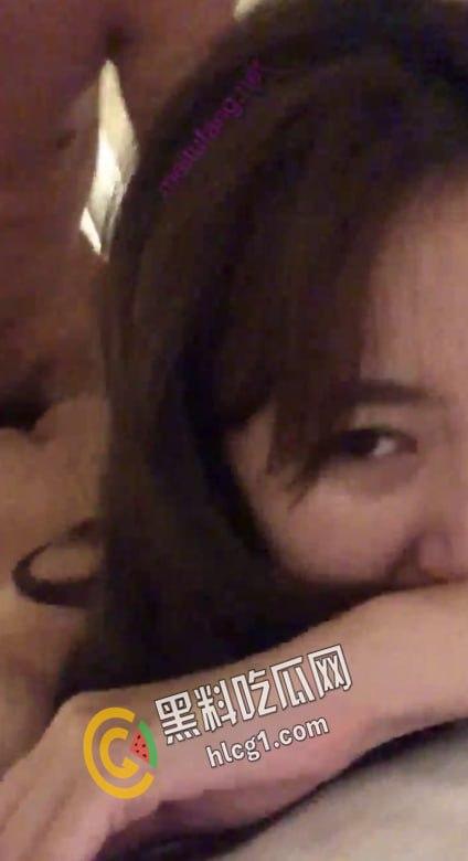 超高颜值校花与男友做爱视频泄密曝光。什么是恋爱?你把男朋友放心上男朋友把你放网上-8