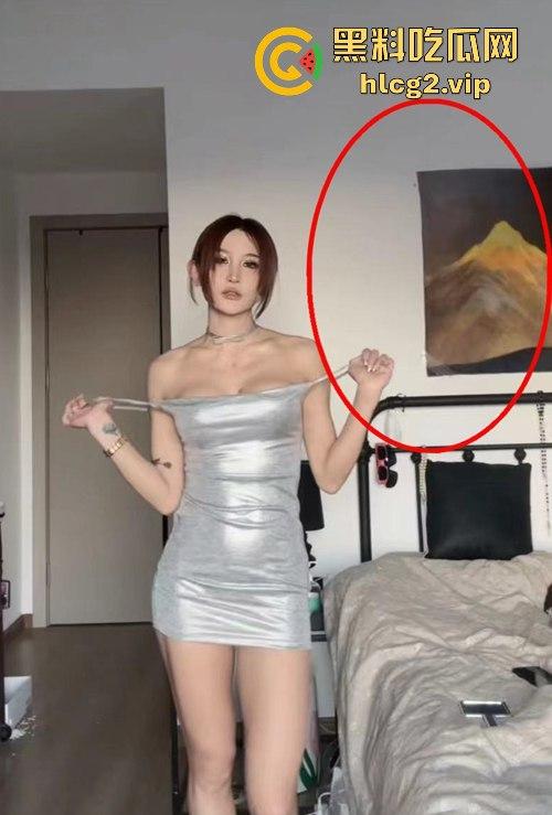 抖音网红小张不在家与金主激烈大战！女仆装黑丝诱惑，粉鲍紧致让人看得口干舌燥！-4