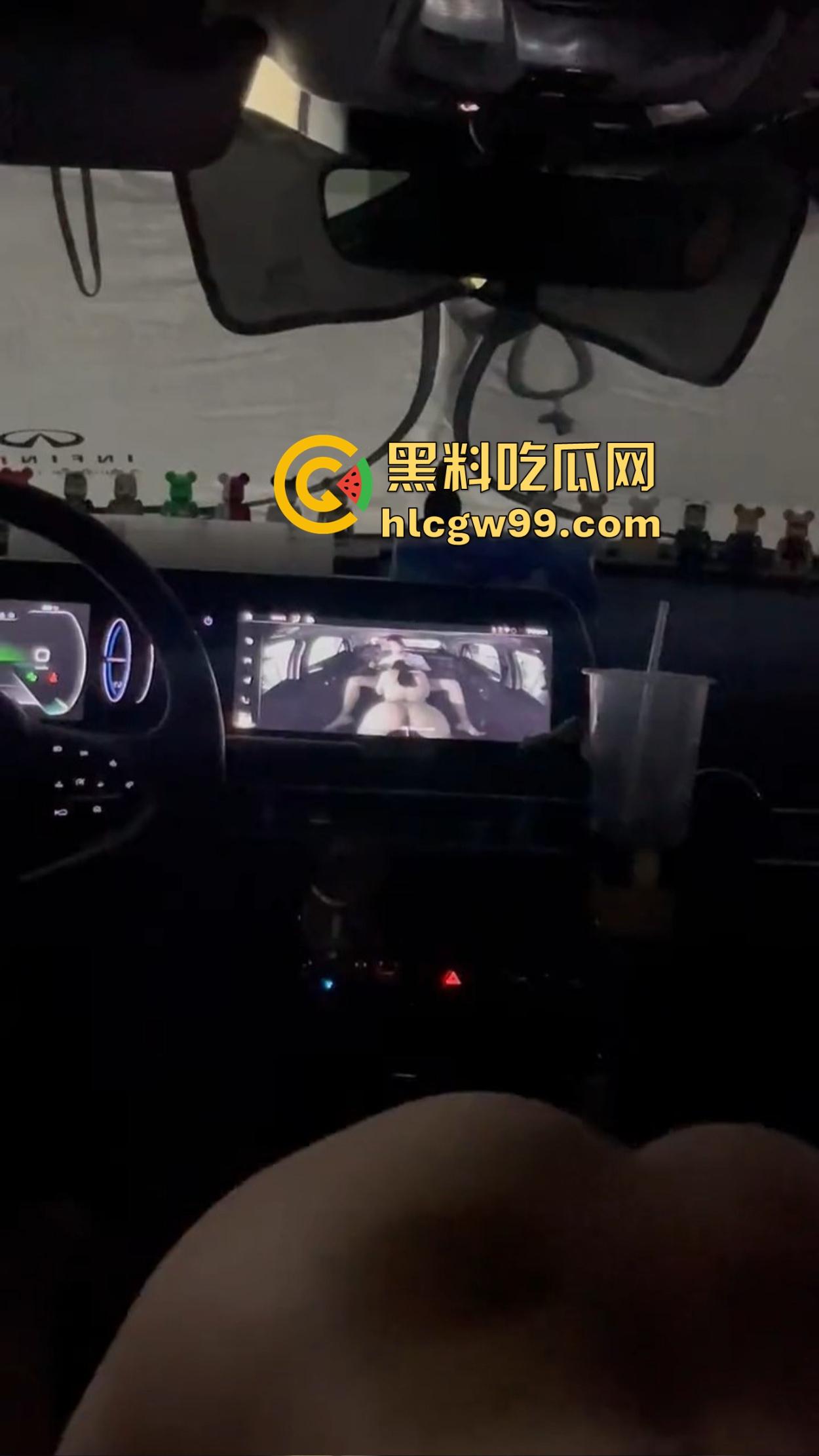 台球厅陪玩睡衣派对大哥充卡秒带走,车里睡衣一脱直接验货开干,车是真的稳,这发黑8果然是一发入魂!-11