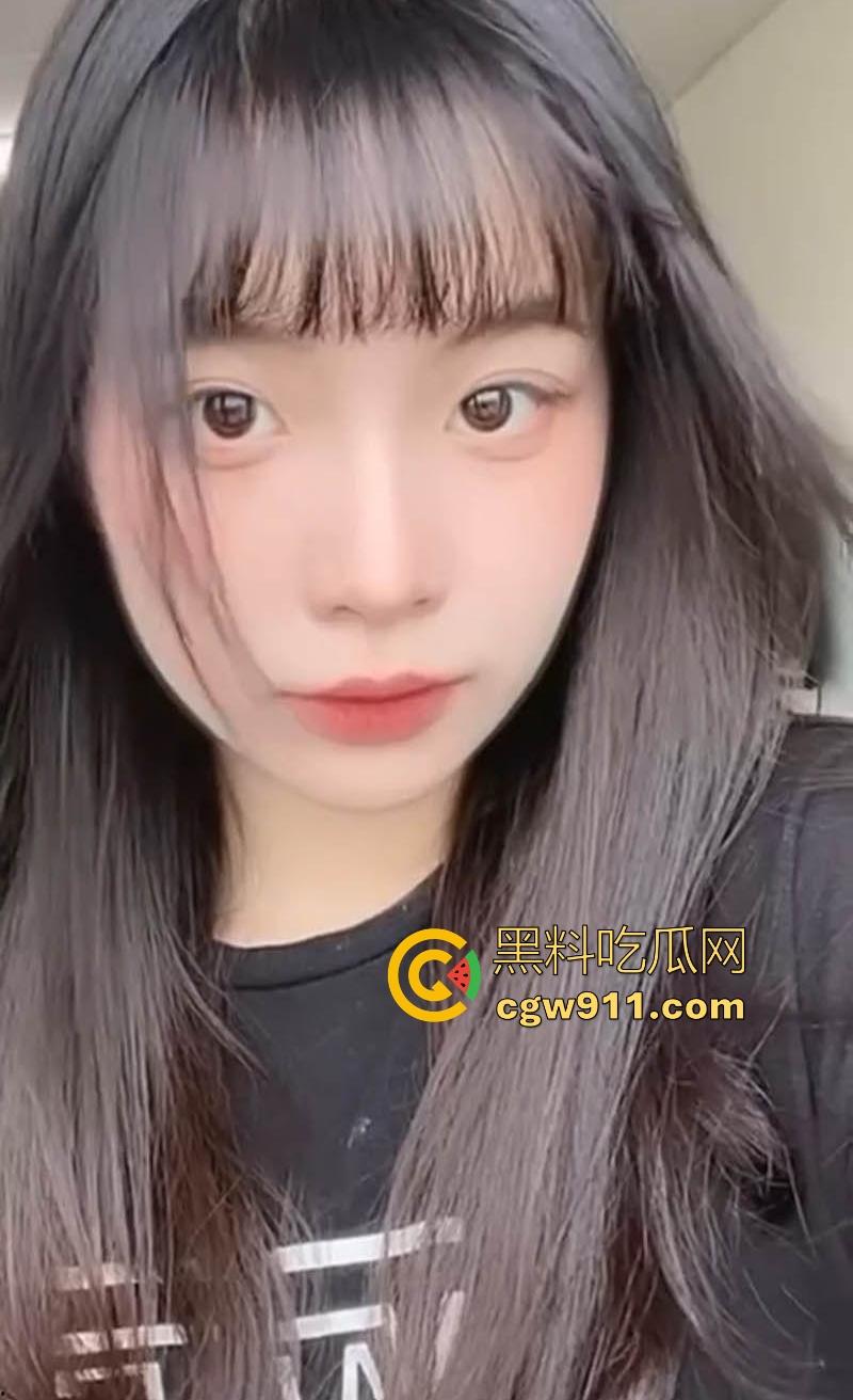 湖北师范大学极品校花【魏莉杏】分手后惨遭前男友曝光，露脸做爱画面火辣，呻吟不断极致淫靡！-4