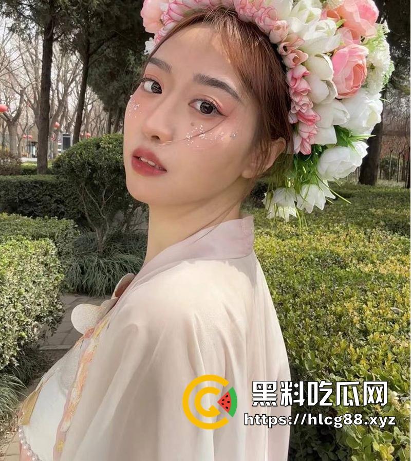 天津27岁反差母狗【任紫霄】被体育生男友曝光性爱视频 完美身材被疯狂打桩爆操 简直就是行走的炮架！-2