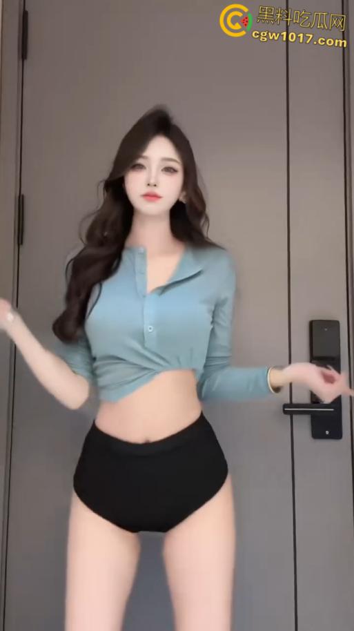 抖音网红尤物【Y姐】,御姐尤物大尺度福利,裸聊性张力淫舞,用骚穴比心揉捏豪乳,每帧都是心动暴击!-3