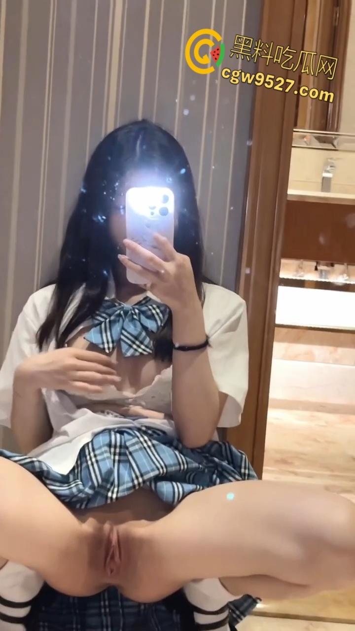 小仙女自爆约炮成都男模,被无套内射操出炎症,逼都被干坏了,连400块钱的医疗费都给不起,傻白甜真多 !-10