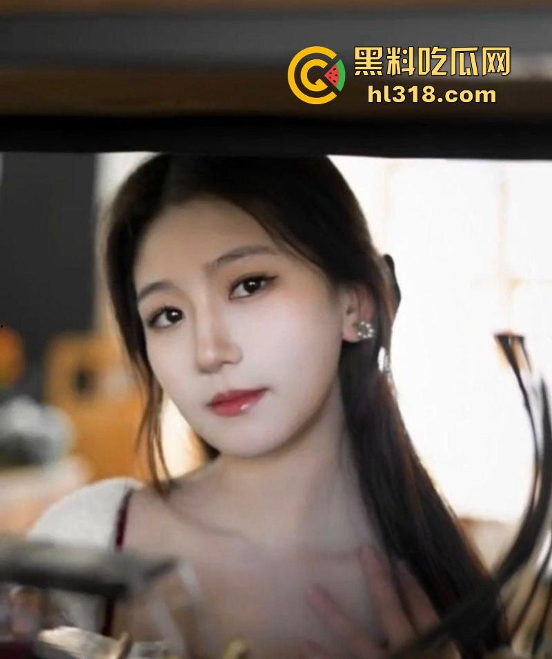 武汉大学【李梦娇】02年高颜值学妹，清纯校园白月光出轨偷情，露脸性爱视频曝光流出！-4