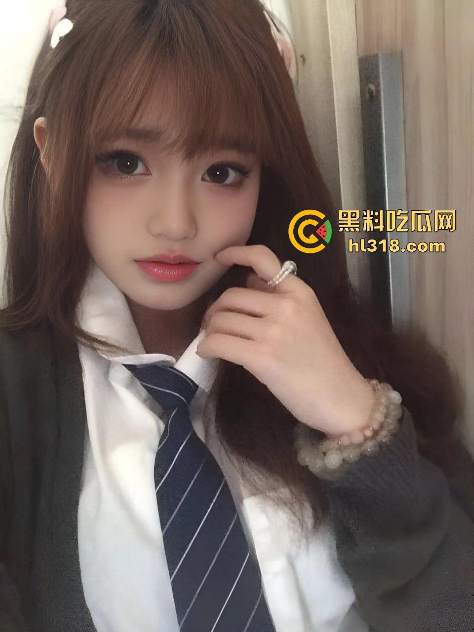 江西文理学院【秦佳琪】自慰视频曝光，绝美颜值可爱萝莉，性感身材极品巨乳，双指插穴怒虐蝴蝶逼！-1