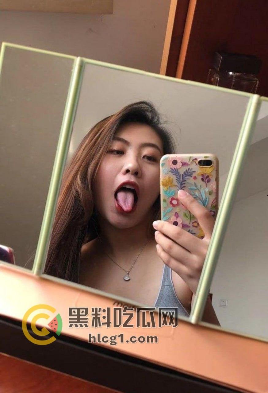 山航机长「何娜娜」原地干拔起飞，只为赶回去吃男友鸡巴，躺卧口爆视频被曝出！-6