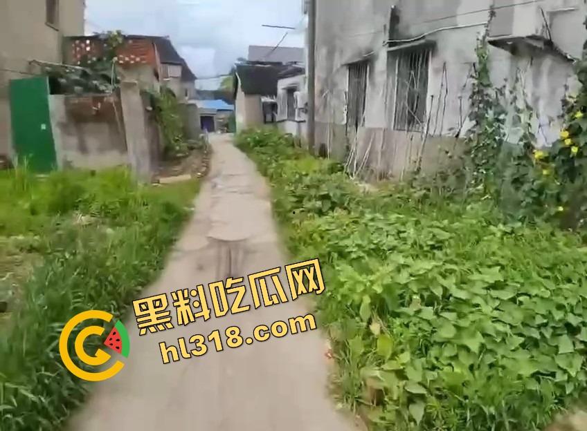 爱情小巷24小时快餐探店需谨慎，支付宝微信成证据链，早起的鸡才有巴吃，别吃个快餐人进去了！-11