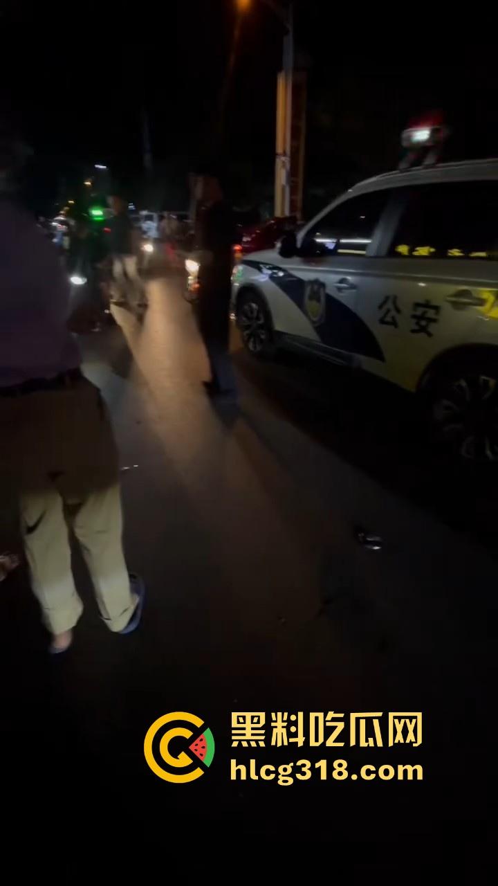 湖南长沙肌肉猛男操死站街女!现场已被警察封锁现场 这得多猛啊能把人操死!-8