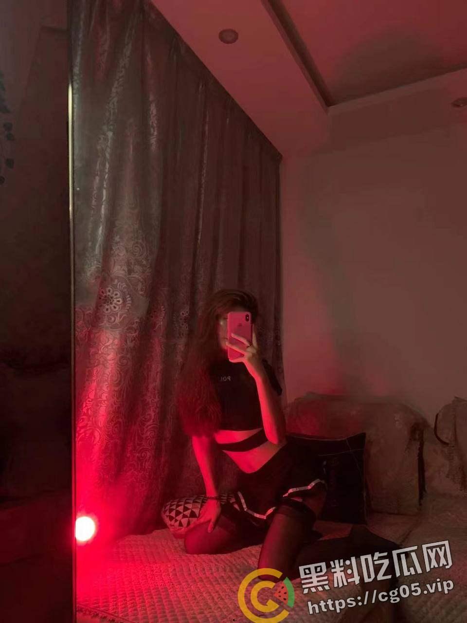 瓜友投稿！吉林长春骚货【刘哲】背着男朋友在探探上面疯狂约炮 性欲旺盛 渴望发泄 微信号曝光 懂的都懂了奥-17