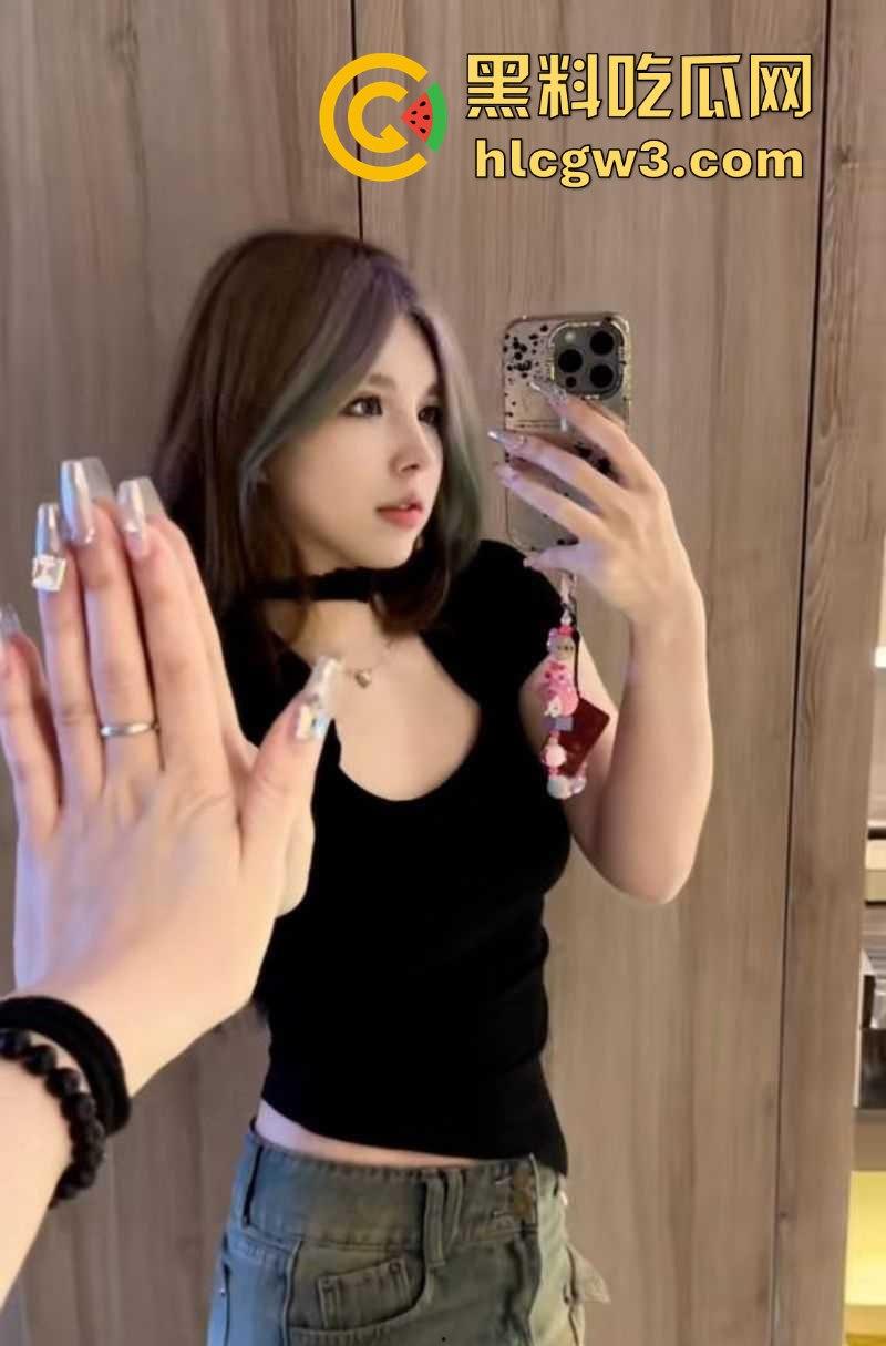 抖音神似三上悠亚的小网红 白米娜娜 重金定制福利流出 清纯可爱白米娜娜掰穴抠逼-2