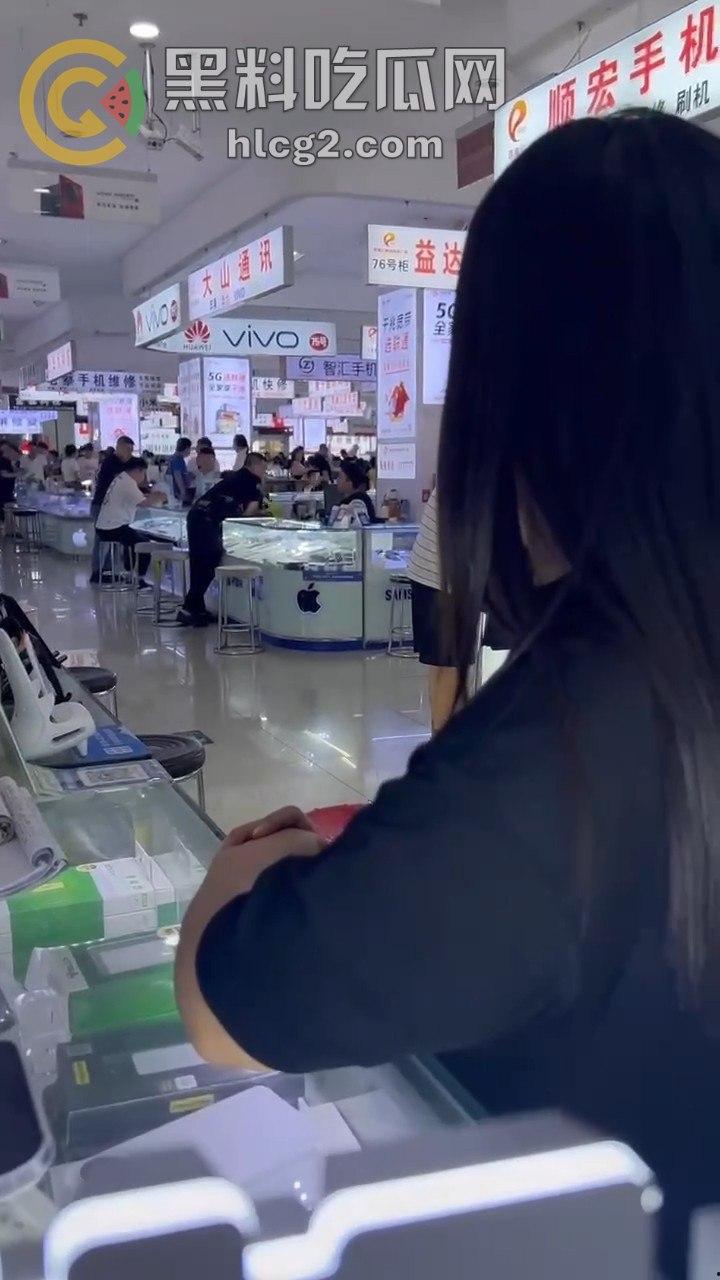 小姨子偷情姐夫，姐姐一怒之下大闹手机店，家族恩怨一触即发-4