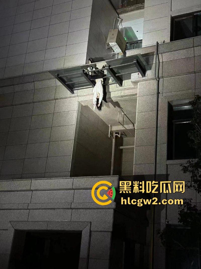 痛心！福建一女生深夜约会 偷偷从9楼窗户爬出 坠楼身亡！-5