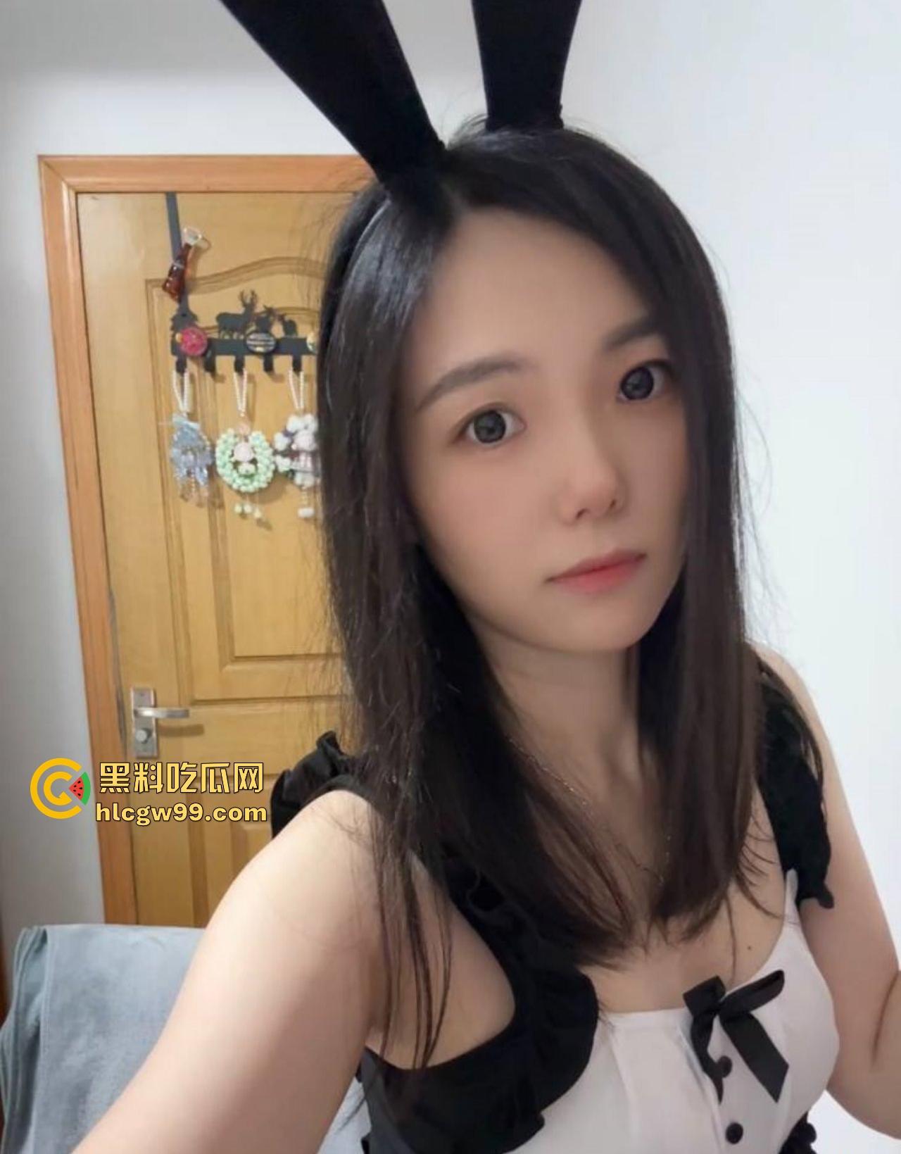 长沙学院极品反差女大学生【林莎莎】欲求不满跪求屌操,私密性爱视频曝光流出!-5