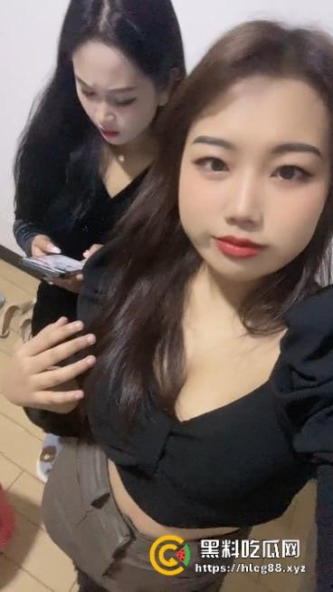 网友60块买快手小网红【茉姑娘】不雅视频被坑惨，摸奶视频一堆连逼都没见着，这婊子曝光活该！-5