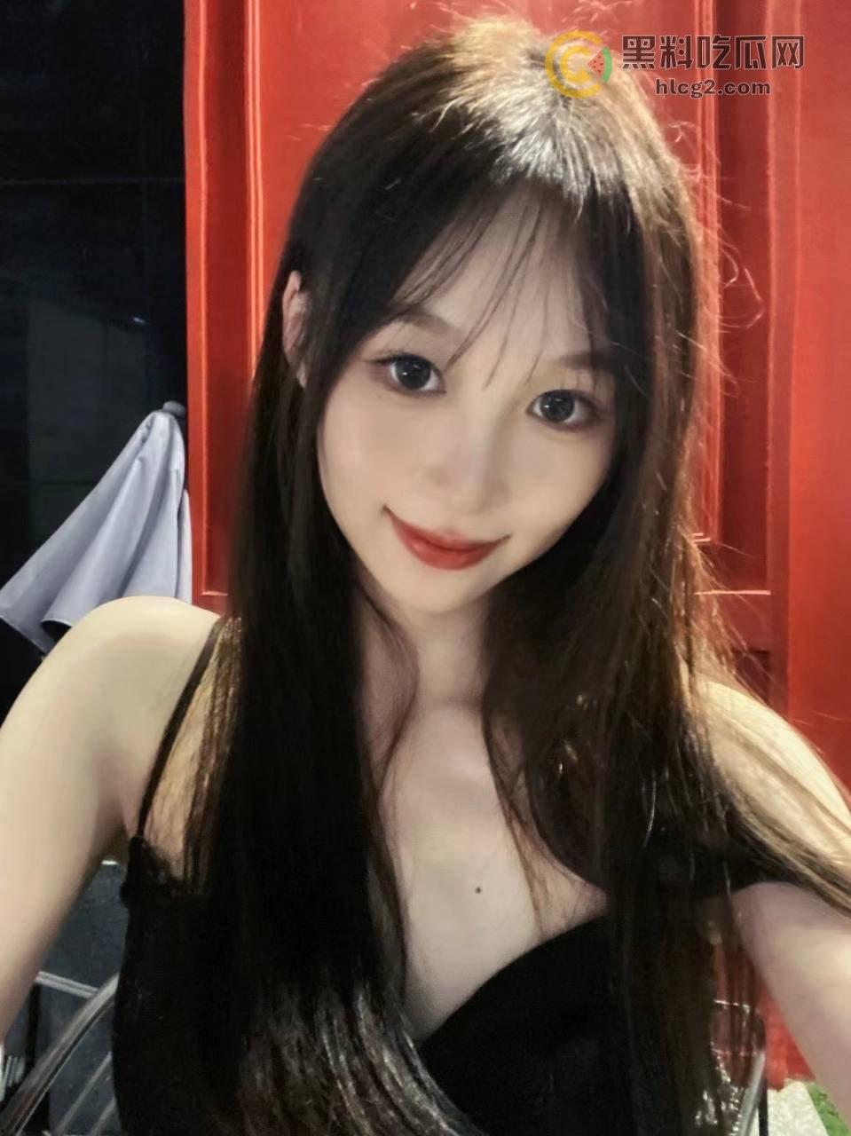 顶级美女的手活口活实在惊人,只有经历过十个人的女人才能如此熟练-1