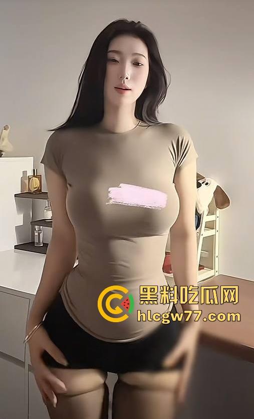 抖音擦边网红【小也很辣】与金主啪啪调教视频最新流出，顶级巨乳大战金主巨屌 身材没得说直呼受不了！-5