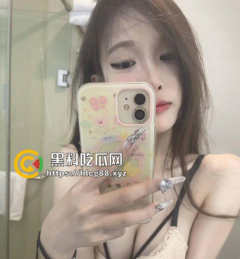 广东职业技术学院19岁母狗【李颖莹】清纯反差婊粉嫩馒头逼 大尺度裸舞用笔自慰视频调教 很有撸点!-3