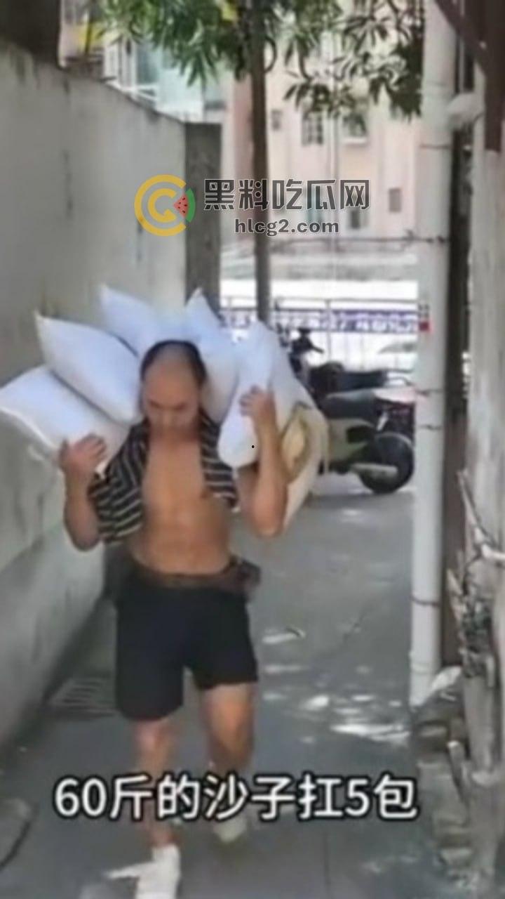 35岁小伙靠扛楼一天赚1000多，短短一年多攒下40万，赚钱秘密曝光！-8