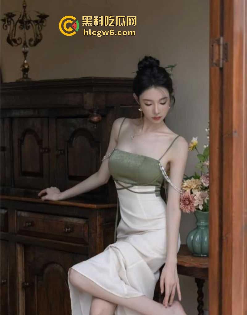 抖音百万粉丝网红【Sun雅乔】翻车了！2分钟卖淫黑料曝光，性爱视频实锤，骚货一个还当小仙女导师！-7