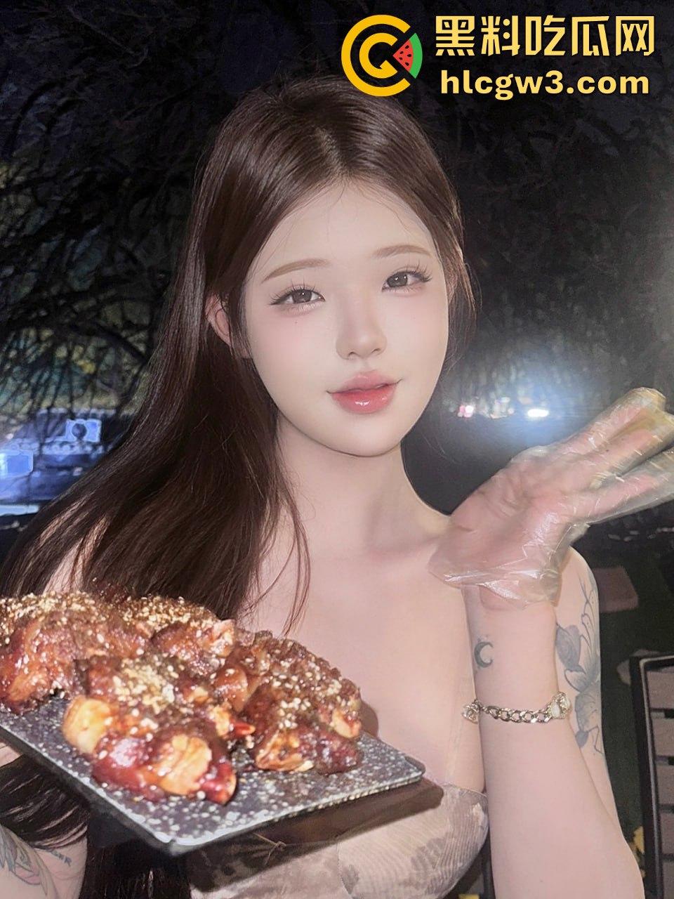 猎奇党速戳 上海『鱼籽储存器』TS童颜巨乳天花板爆火 高潮脸反差榨精魅魔,这才是男人的梦魇!-12