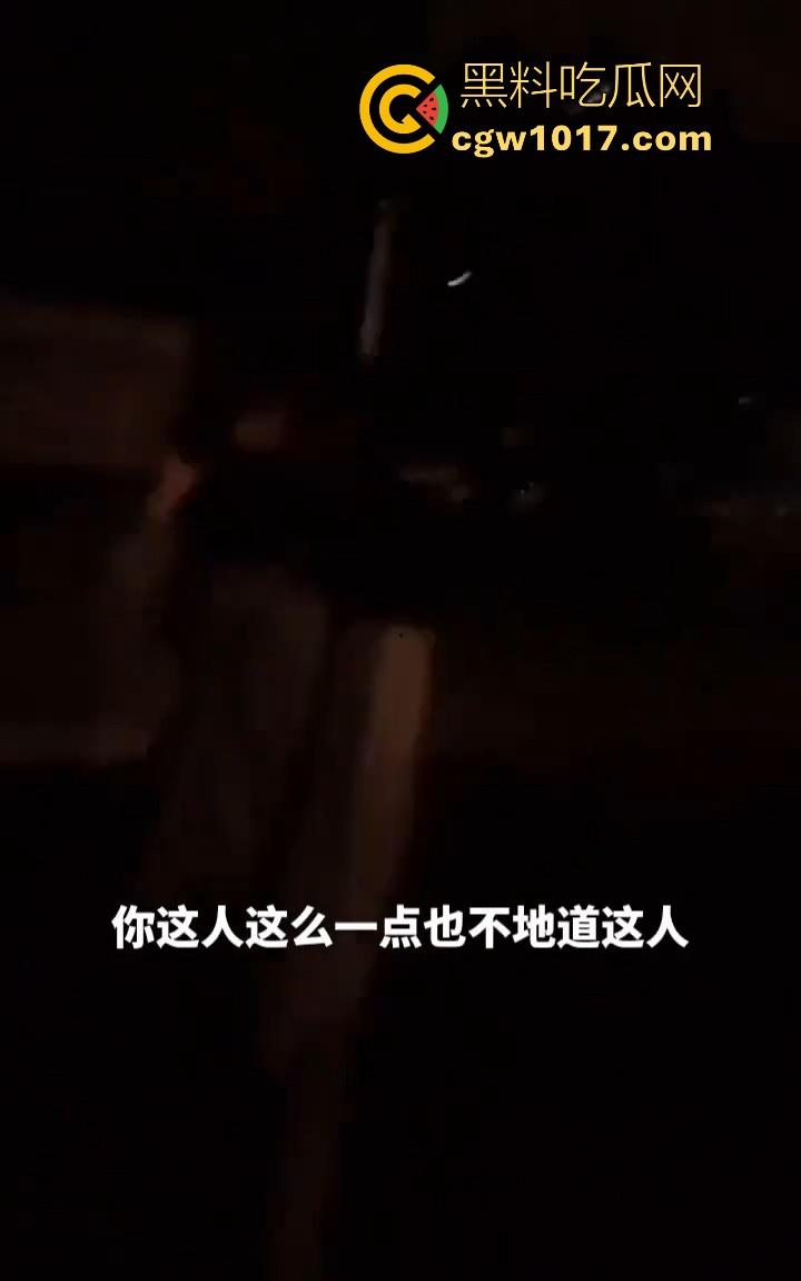 不是姐妹这么出尔反尔的吗？到长沙旅游把手机丢了，承诺手机送过去付1000块报酬，结果一分钱都没有，还污蔑人！-9