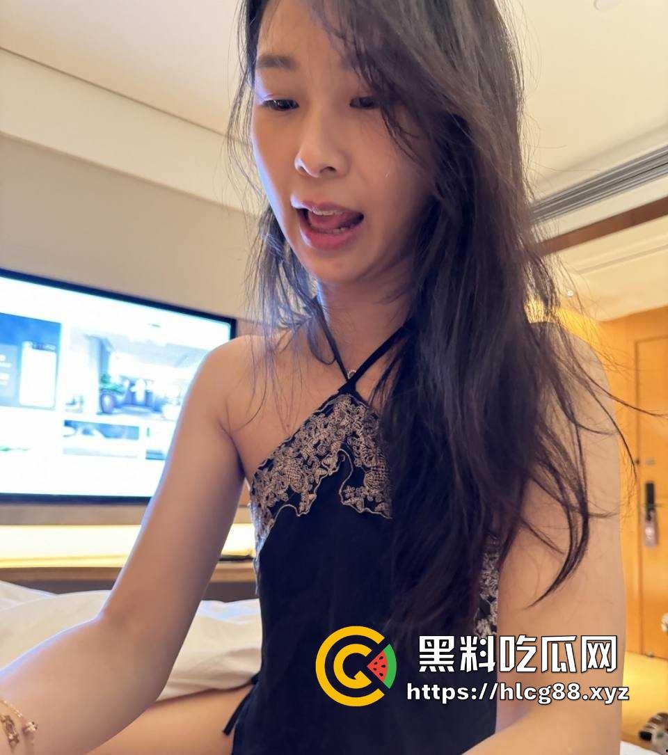 白天美容脸晚上滋润逼，揭阳时肌少妇【黄梦佳】全方位伺候金主爽翻天，饥渴骚货视频曝光！-6