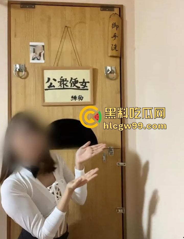 帝都调教大佬神级操作，亲手养成的骚逼变成公厕，群友轮番带套上阵爆操，这才是真正的共享经济！-8