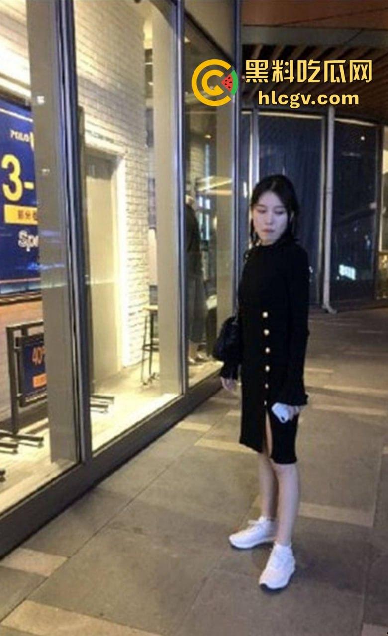 南充美女【李婉钰】被前男友曝光私密视频!黑丝长腿玩兴跳,长棍插穴骚气爆棚!-2