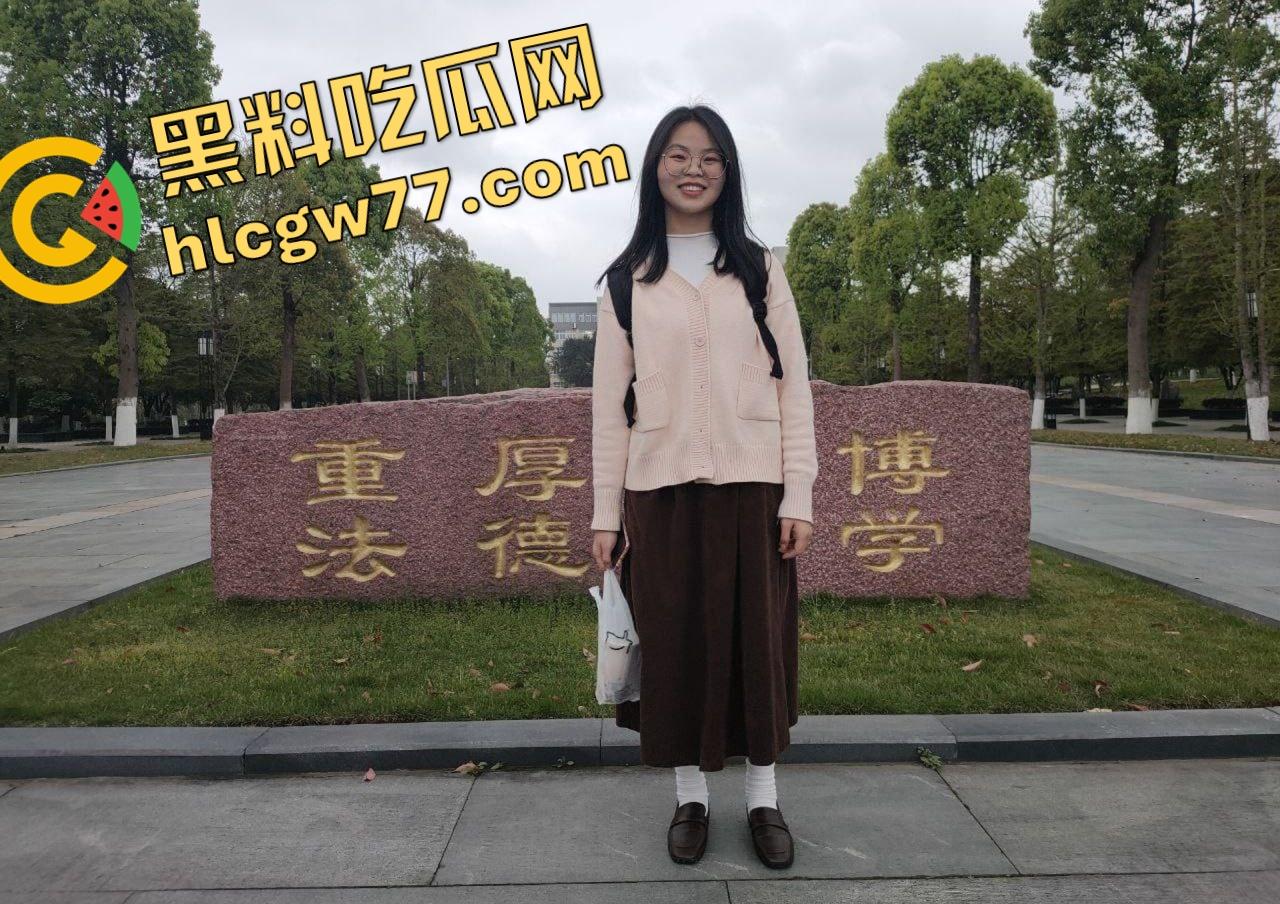 四川学院女辅导员【岳敏】政法高材生堕落成金主肉玩具，穿黑丝被后入爆干，肥臀摇到床都响！-2