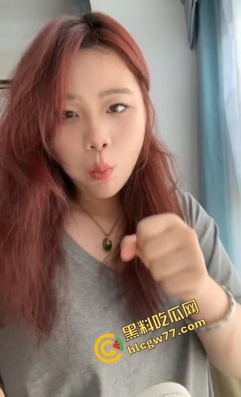 抖音网红『小痞太帅了』私拍流出！清纯女神变母狗 黑丝自慰淫水狂喷，金主无套后入猛操嫩穴！-6