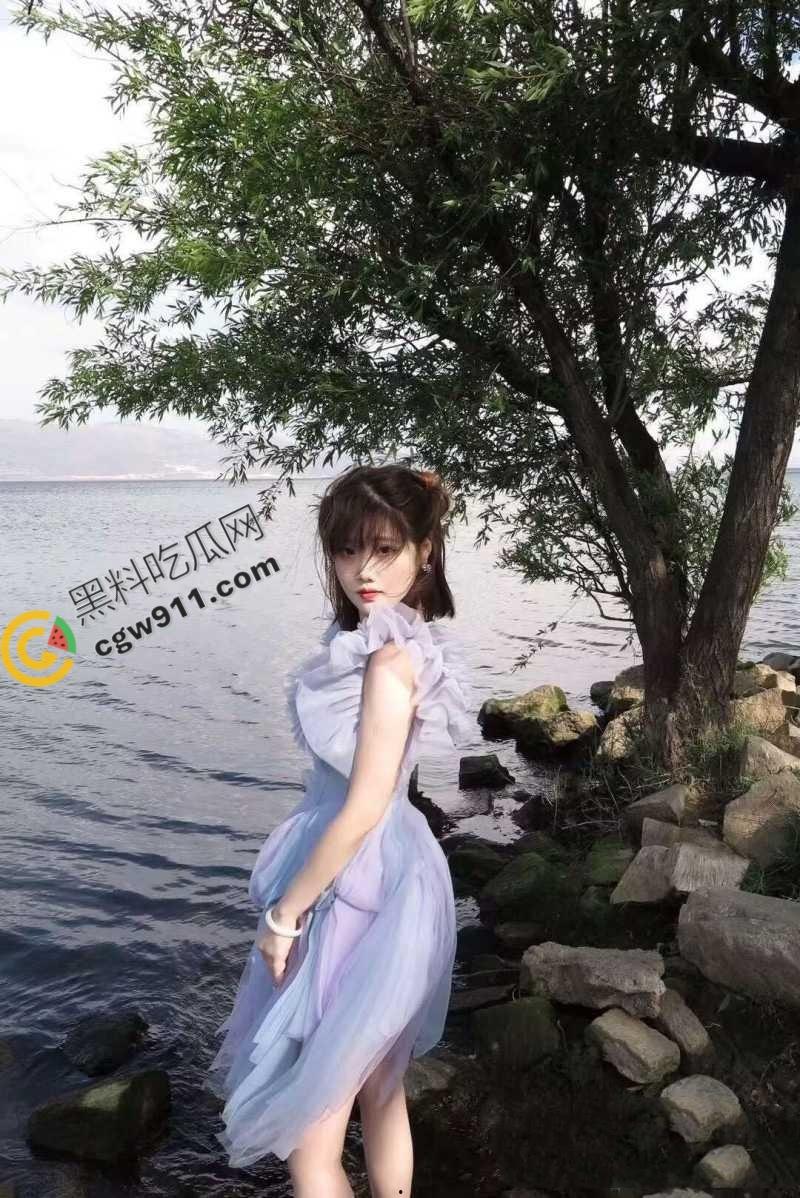 重庆校花【张颖】艳照门揭秘！露脸口交深喉，极品巨乳白嫩肌肤，痴狂滴水窄穴被大鸡巴狂插，淫荡喘息求欢-2