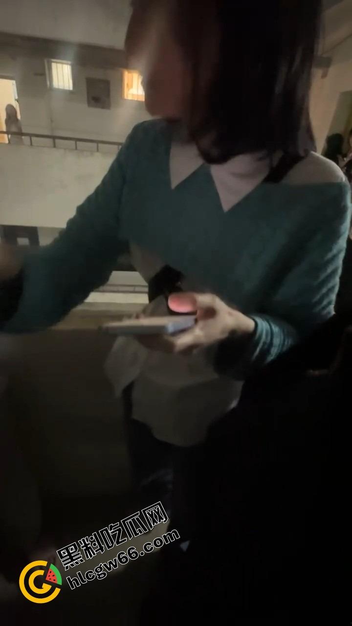 东湖副教授『林旺』顺带当床上导师?妻子实名举报湖南高校教师出轨女学生,学校火速成立调查组!-12