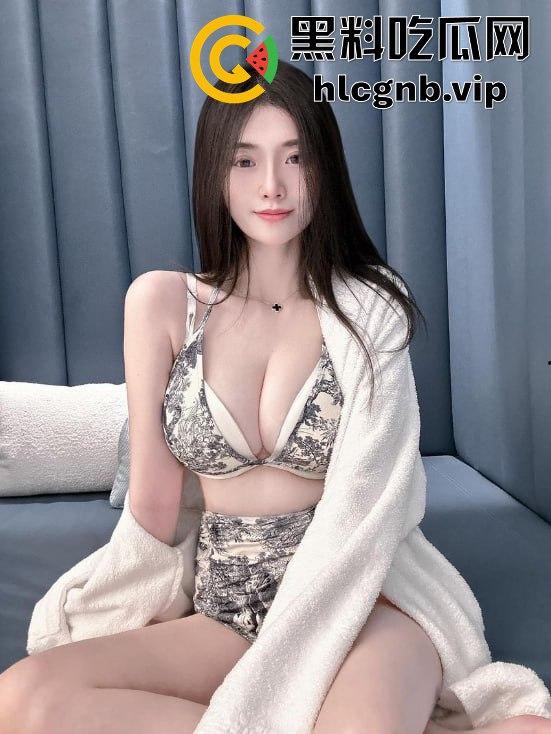 E奶御姐VivianLee 多人3P淫乱爆发！前后双插喷出小穴水流，巨乳晃动让人欲仙欲死-6
