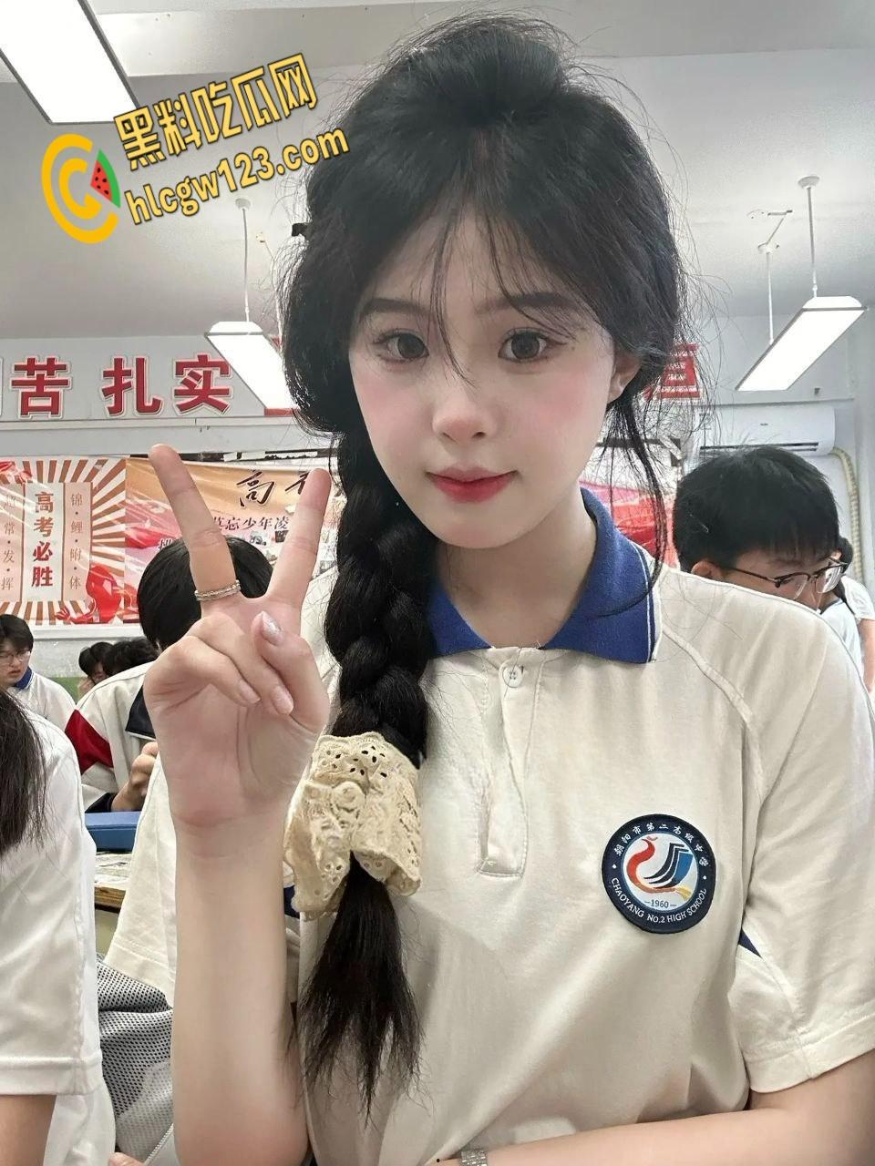 广州民航嫩妹【贾明爽】，清纯校花变金主玩物，娇喘淫叫还说爸爸内射我 ！-5