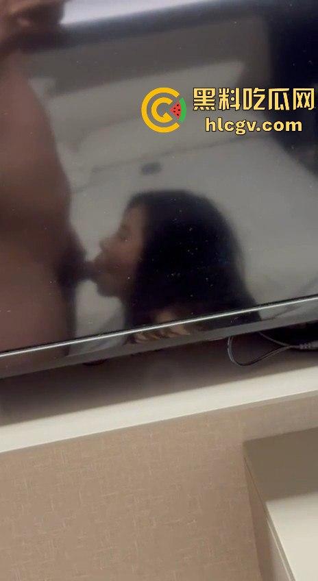 酒店前台实习妹子【王涵敏】被约炮！酒吧喝酒后无套爆操，先来一发丝袜足交！-5