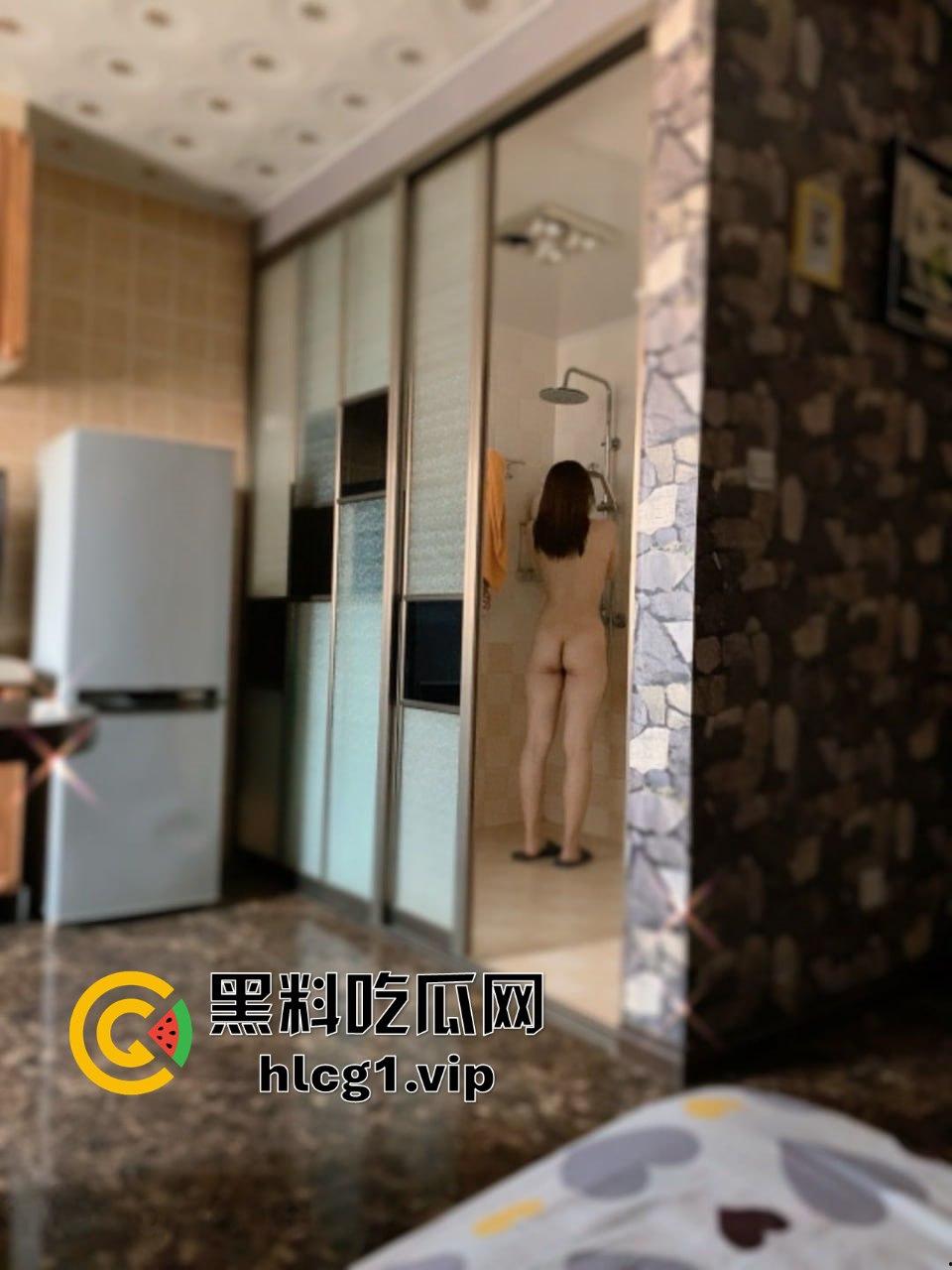 99年宁夏传媒学院美少女李婷啪啪自拍流出！大波嫩妹口活女上，反差婊的极致享受！-14