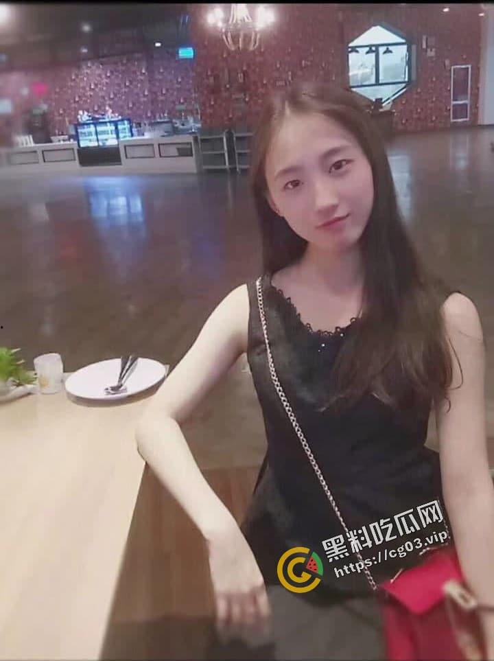 《重磅泄密》流出视图反差婊 极品瑜伽 老师 【林依婷】 清纯女神沦为骚母狗-10