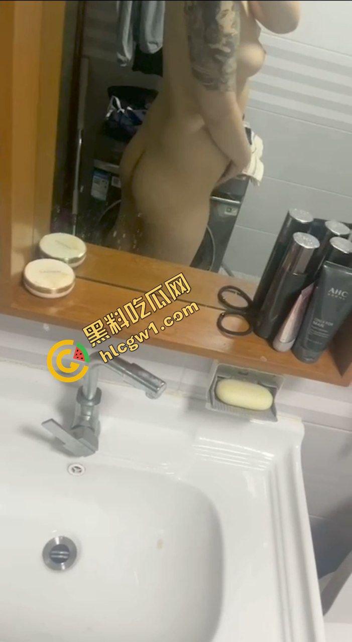 河南南阳反差骚鸡『马灵芝』纹身社会姐 又浪又骚！女上位狠狠夹吸男友鸡巴 独家曝光！-5