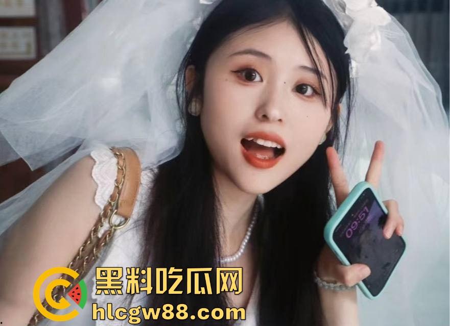 四川军嫂【任思莹】出轨亲姐老公,老公怒爆自拍性爱视频泄愤,性欲强的母狗一发不可收拾,这波震惊全网!-3