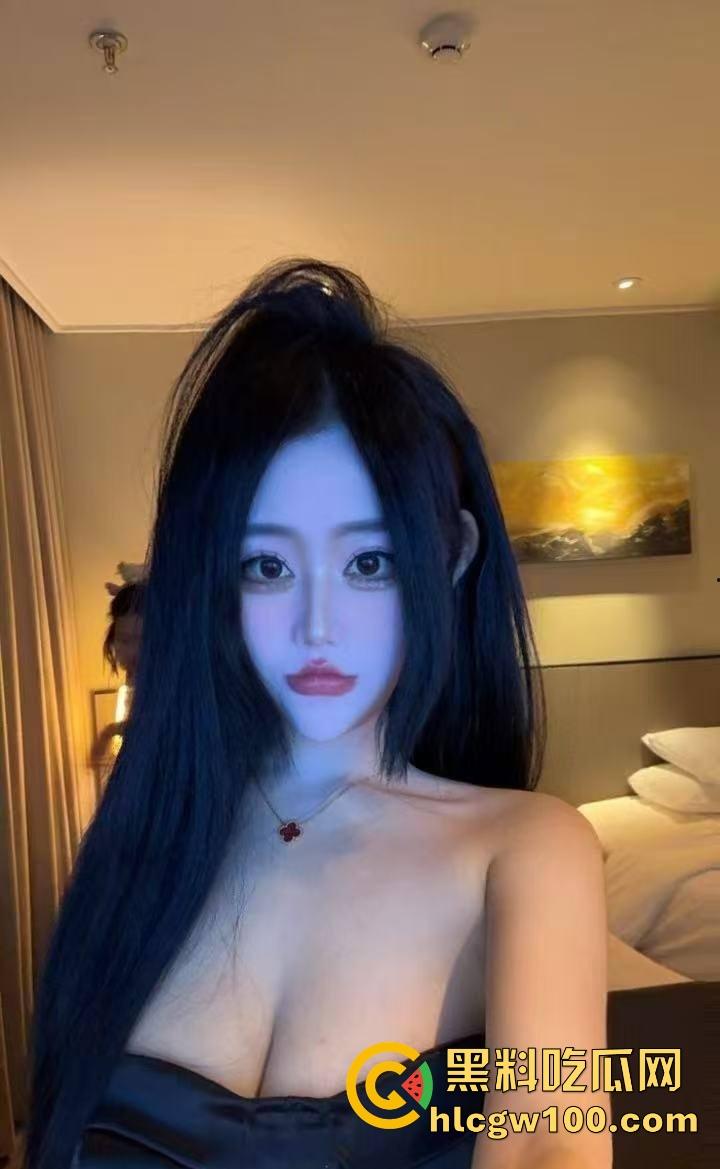 杭州水桶天王【赵懿尔】P图像黑山老妖，美颜挡不住丑到被卡走，整容归来还是土逼，简直江浙沪圈里的毒瘤！-3