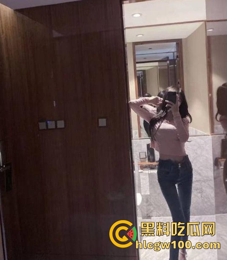 杭州水桶天王【赵懿尔】P图像黑山老妖，美颜挡不住丑到被卡走，整容归来还是土逼，简直江浙沪圈里的毒瘤！-6