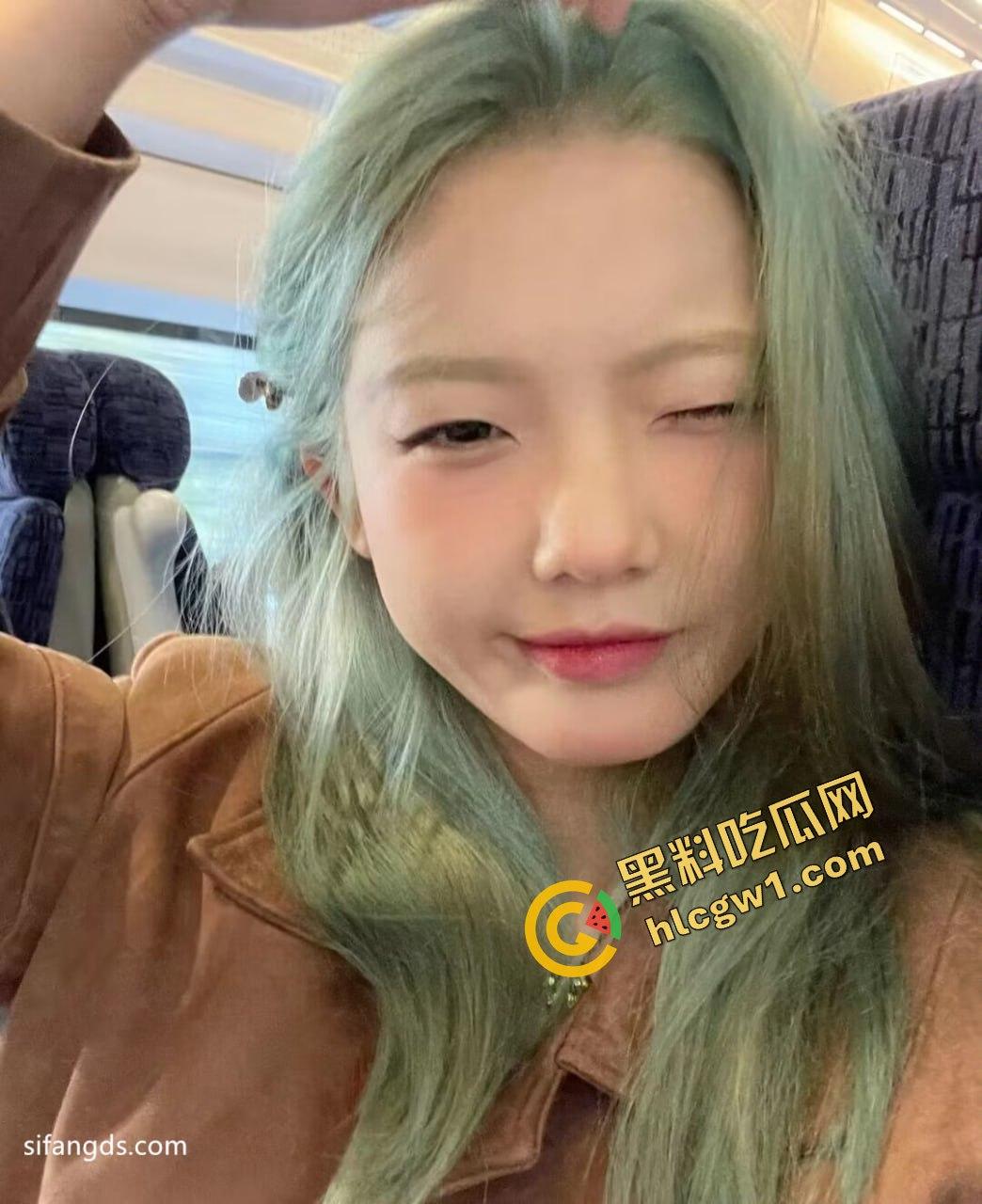 湖南艺术职业学院艺术生『曾庆琴』绿发反差母狗 与男友多体位做爱 被闺蜜发现 独家曝光！-5